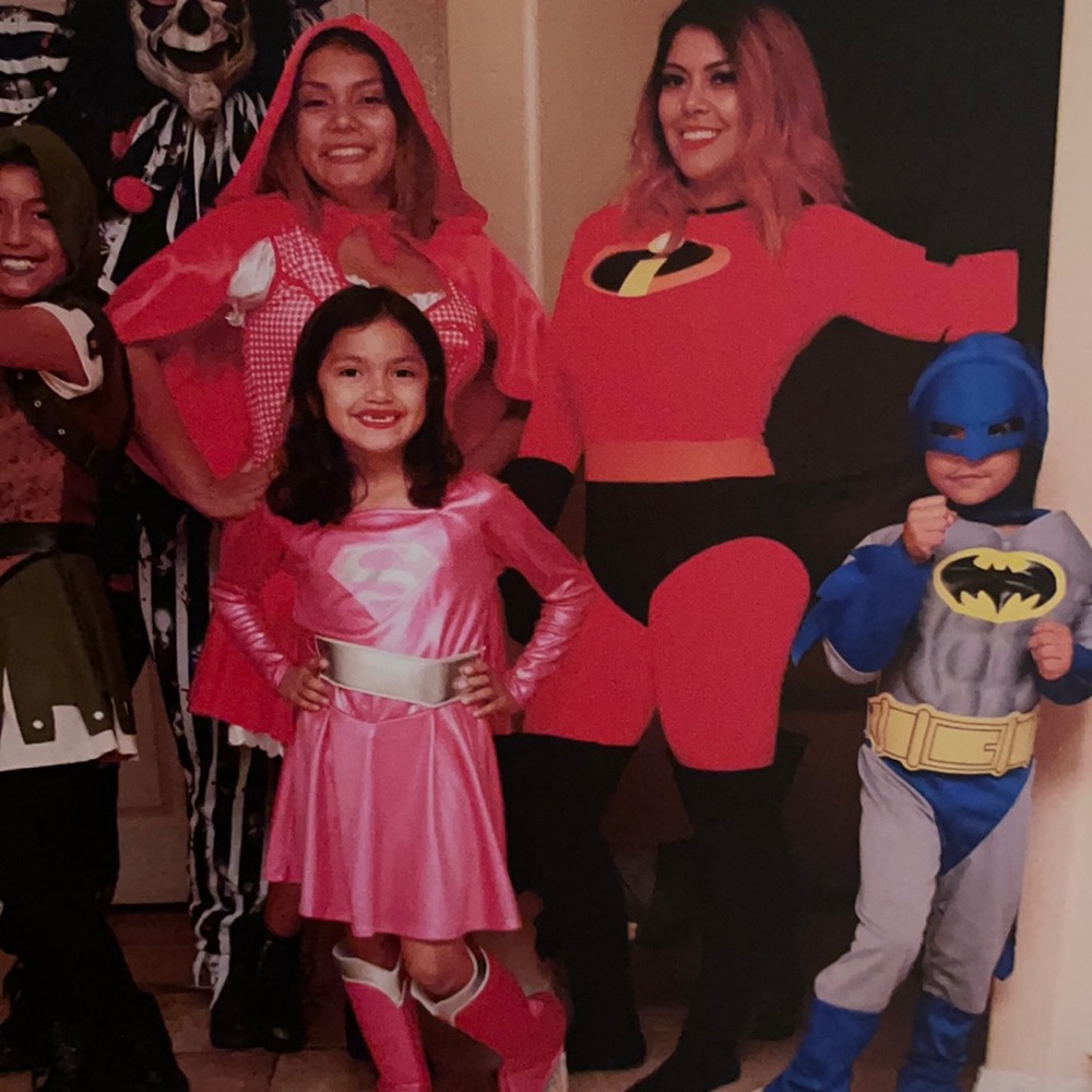 Disney Pixar‘s Mrs. incredible costume